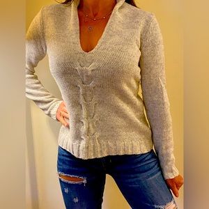Banana Republic cozy, heather grey, fitted sweater. Size Small